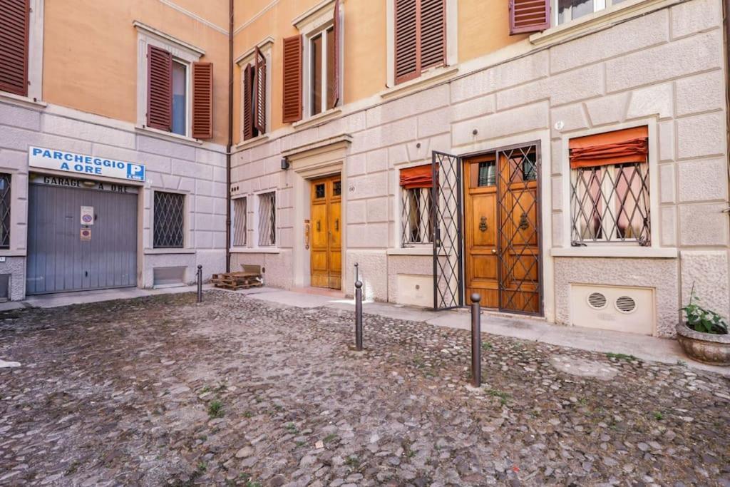 Ground Floor Luxe Historic Studio City Centre Lejlighed Bologna Eksteriør billede